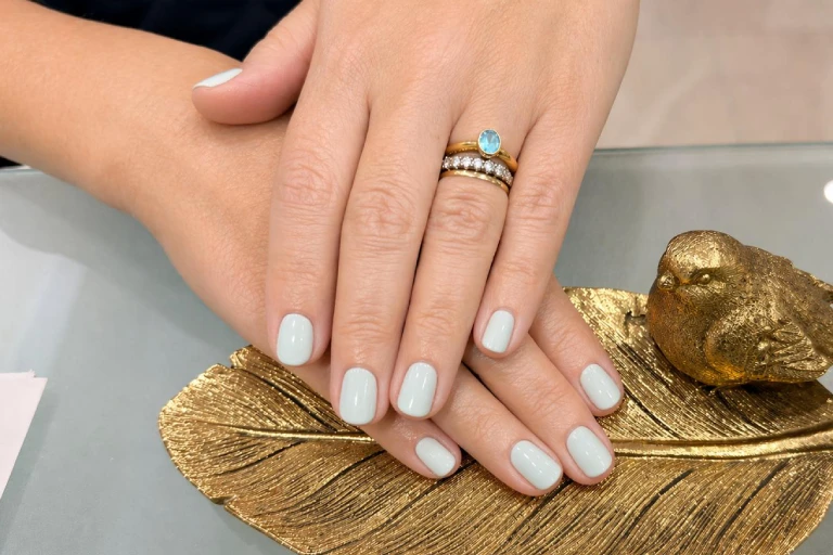 meysel Centro Estetico a Ortigia manicure semipermanente 2